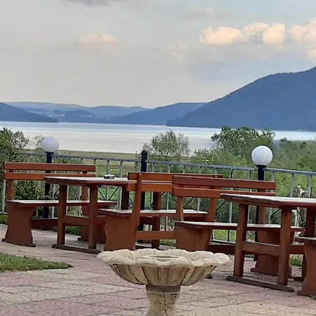 Hotel Family Panorama