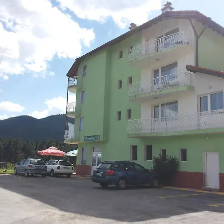Hotel Family Panorama