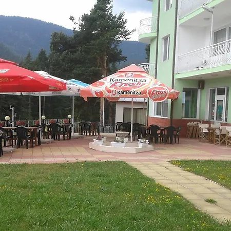 Family Panorama Sarnitsa