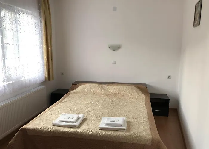 Hotel Family Panorama