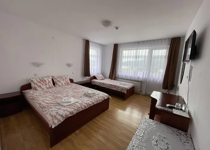 Hotel Family Panorama