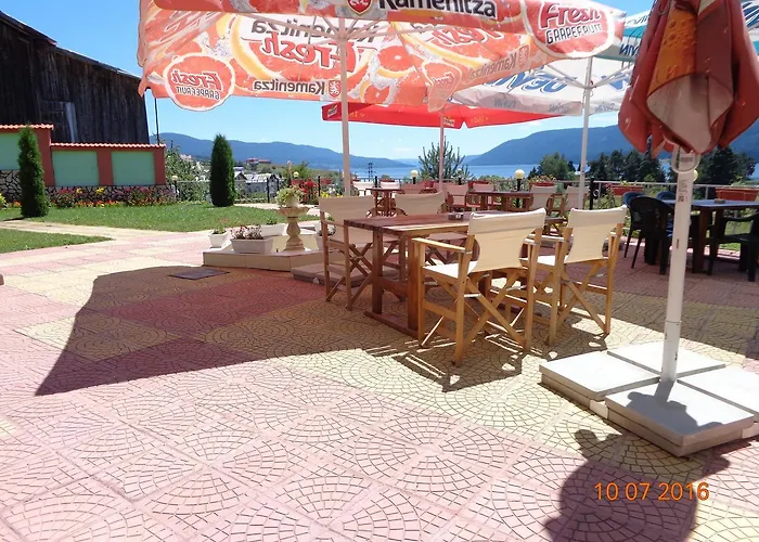 Family Panorama Sarnitsa